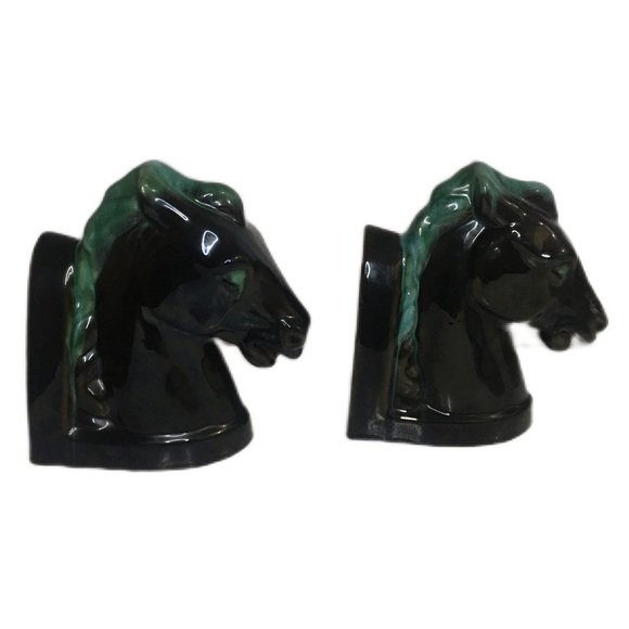 Blue Mountain Pottery Bookends - Picture 5 of 9